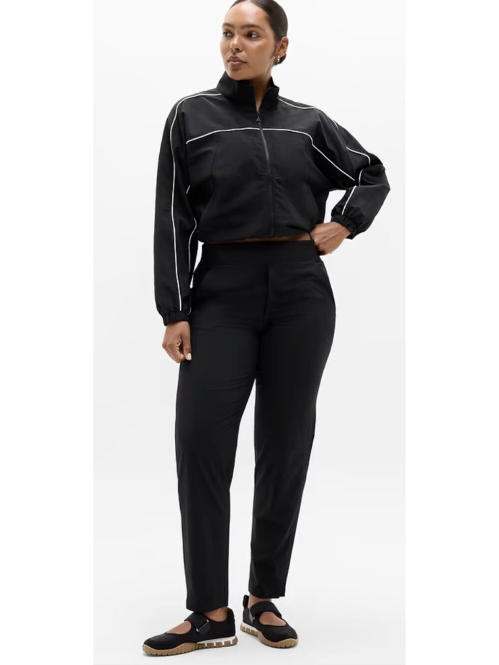 ATHLETA Brooklyn Mid Rise Ankle Pant in Black Size 14 Athleisure Travel Comfort
